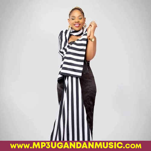 Oluvuutu-Zanie Brown mp3ugandanmusic.com